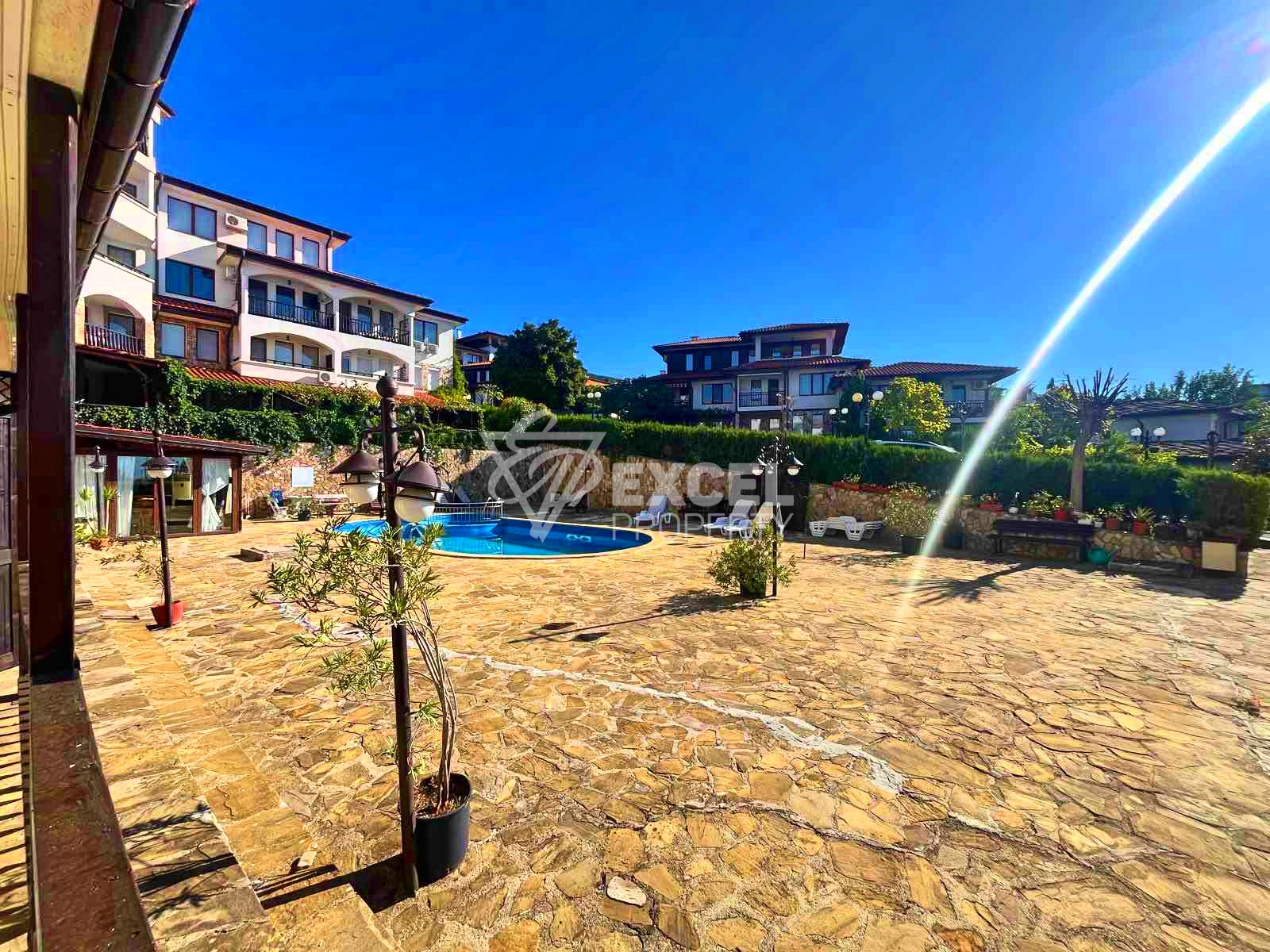 Просторен, тристаен апартамент в комплекс „Камбани 3“, Свети Влас