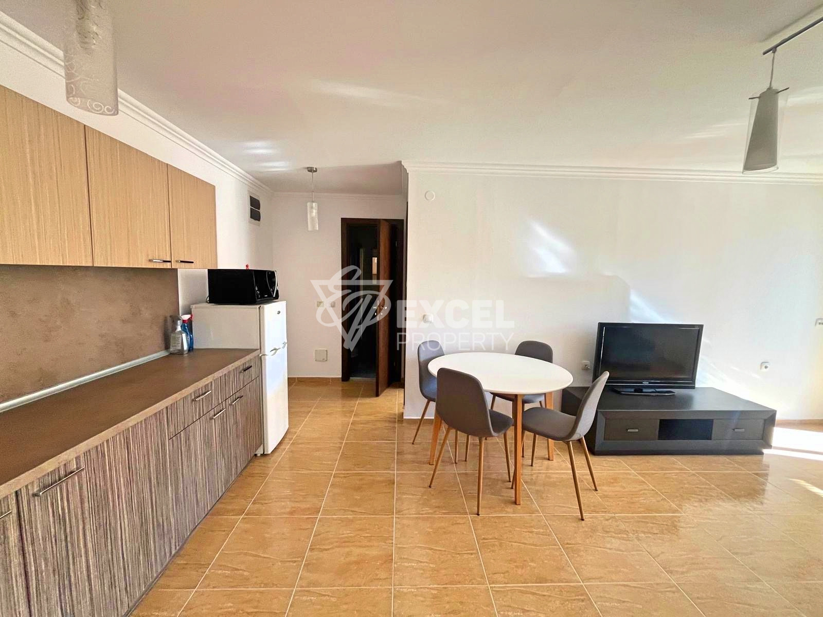 Просторен, тристаен апартамент в комплекс „Камбани 3“, Свети Влас