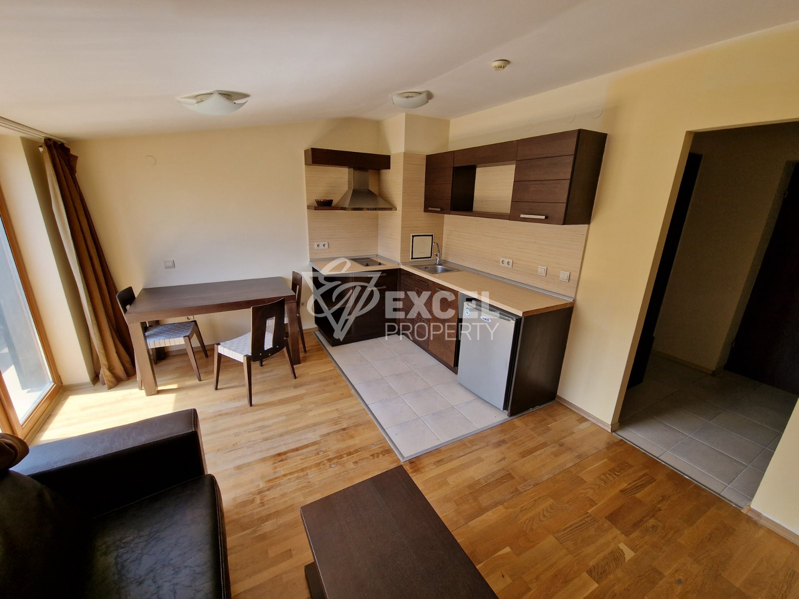 Продажа трехкомнатной меблированной квартиры в Банско с панорамой Пирин