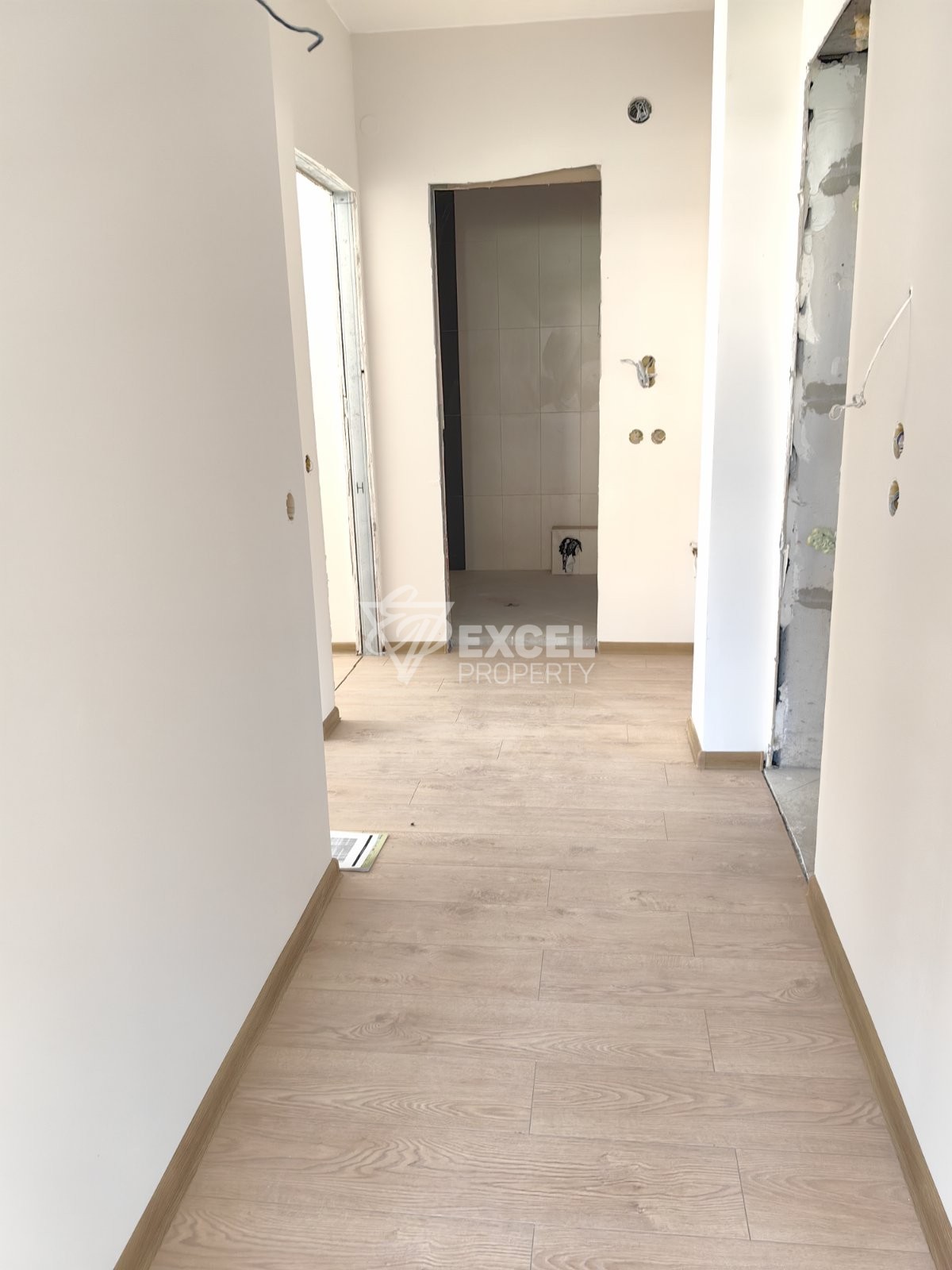 Тристаен апартамент за продажба в нова жилищна сграда, Банско