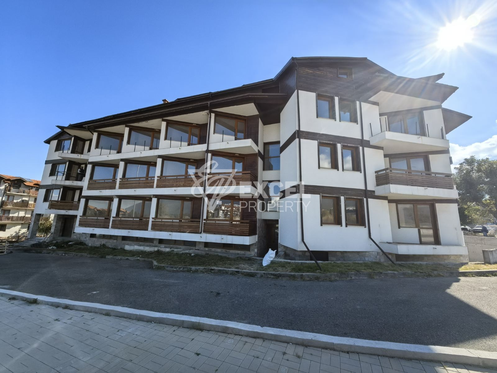 Двустаен апартамент с южно изложение на 400м от ски лифта в Банско