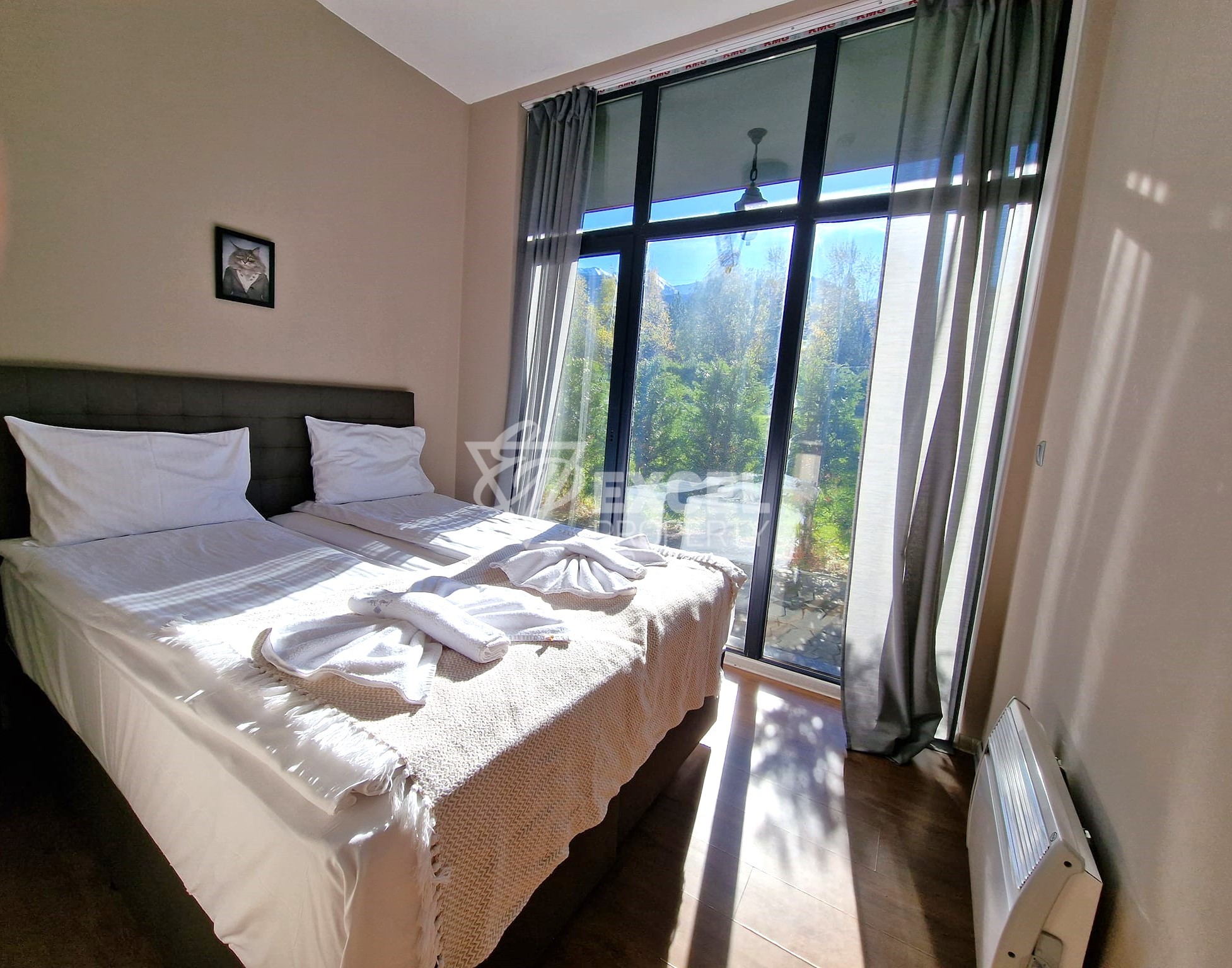 Тристаен апартамент с планинска гледка за продажба в комплекс Cornelia Deluxe Residence, Разлог
