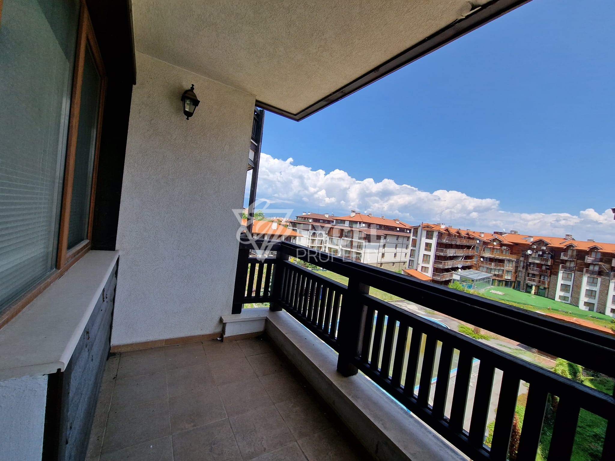 Двустаен апартамент на изгодна цена до хотел Лион в Банско