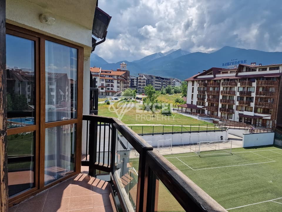 Двустаен апартамент с прекрасна планинска гледка в Банско до Хотел Belvedere, 200 метра от ски лифта
