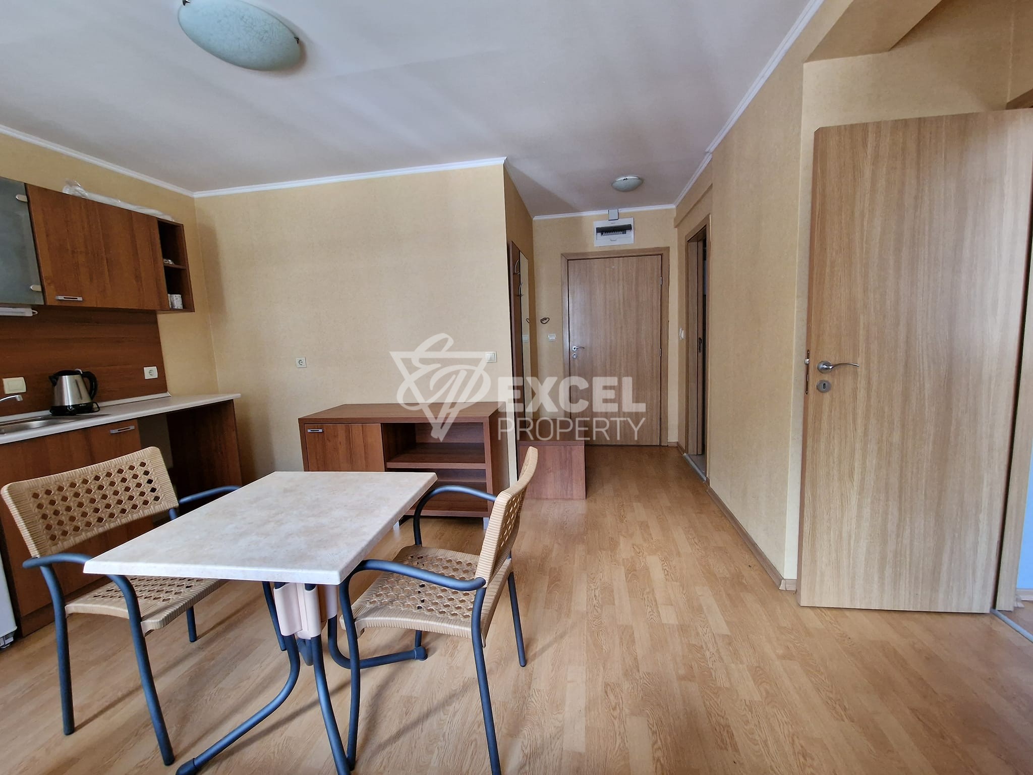 Двустаен апартамент в жилищна сграда за продажба в Банско до Хотел Лъки