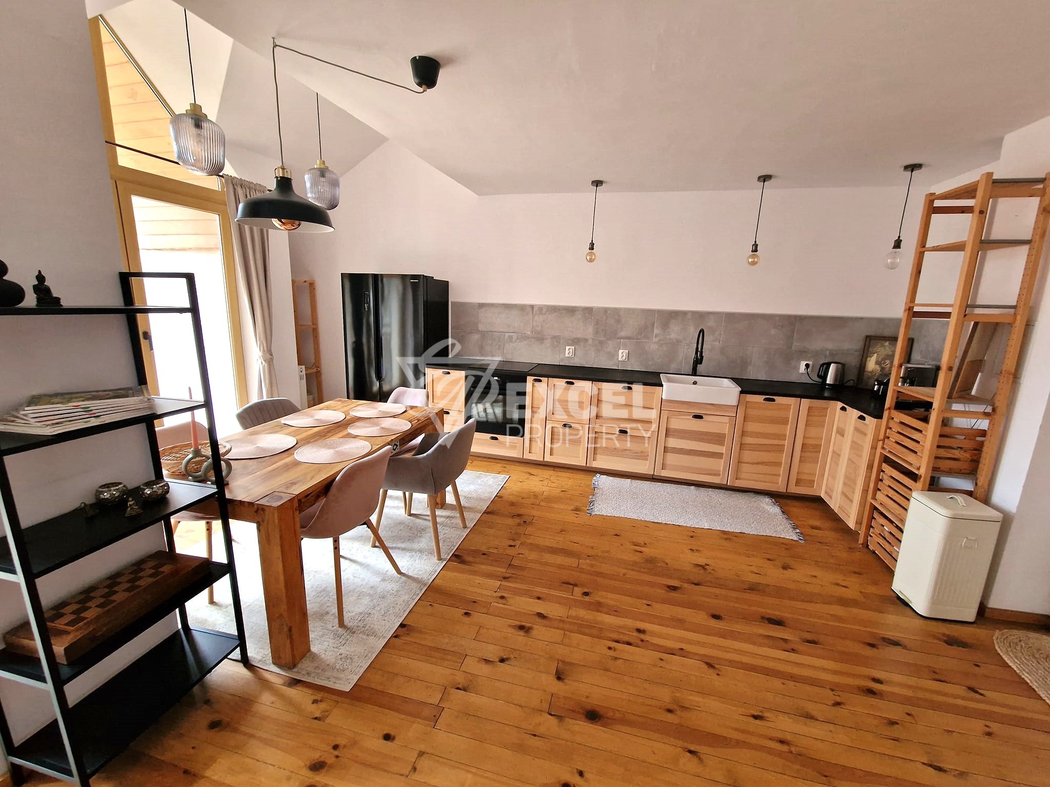 Уникален апартамент (мезонет) с фронтална гледка към Пирин планина за продажба в Банско