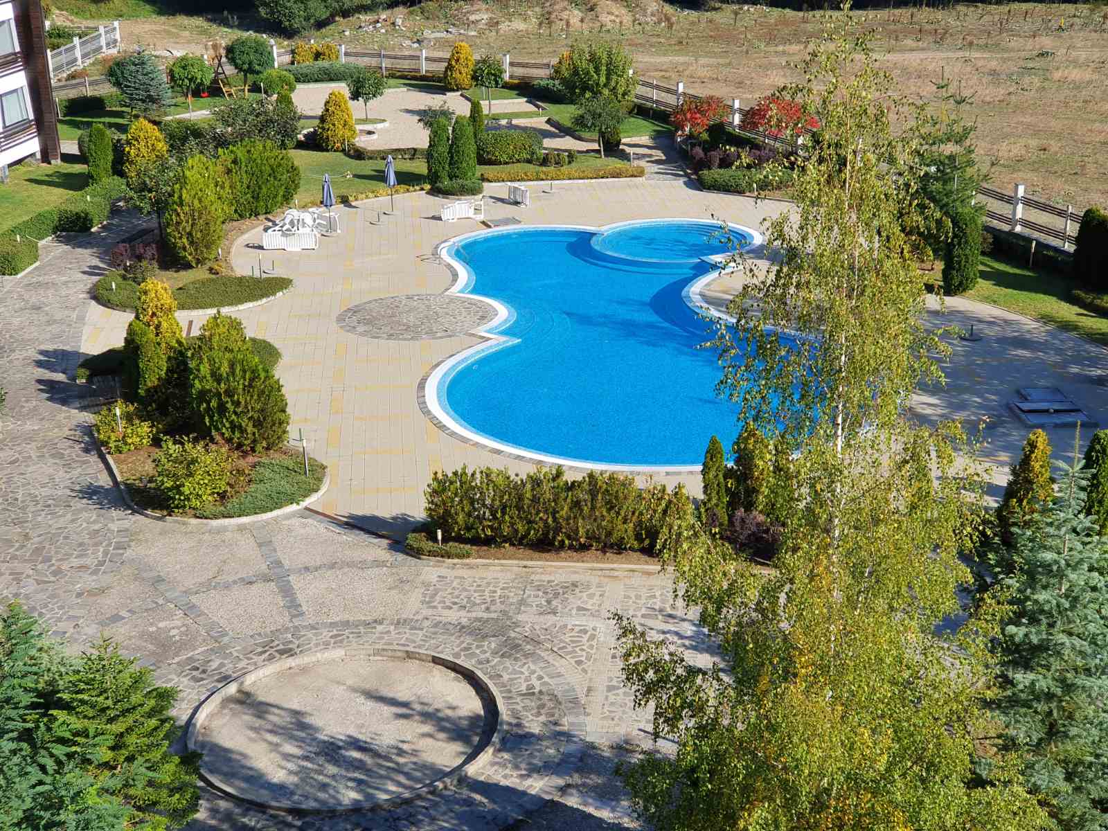 Разлог, Аспен Валей: Източен необзаведен двустаен апартамент с прекрасна гледка към басейна!