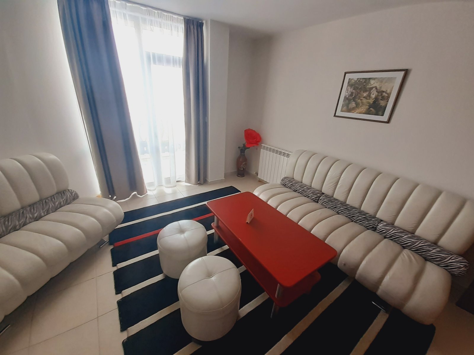 Банско: Тристаен апартамент в затворен комплекс Elegant LUX със Спа зона и басейн