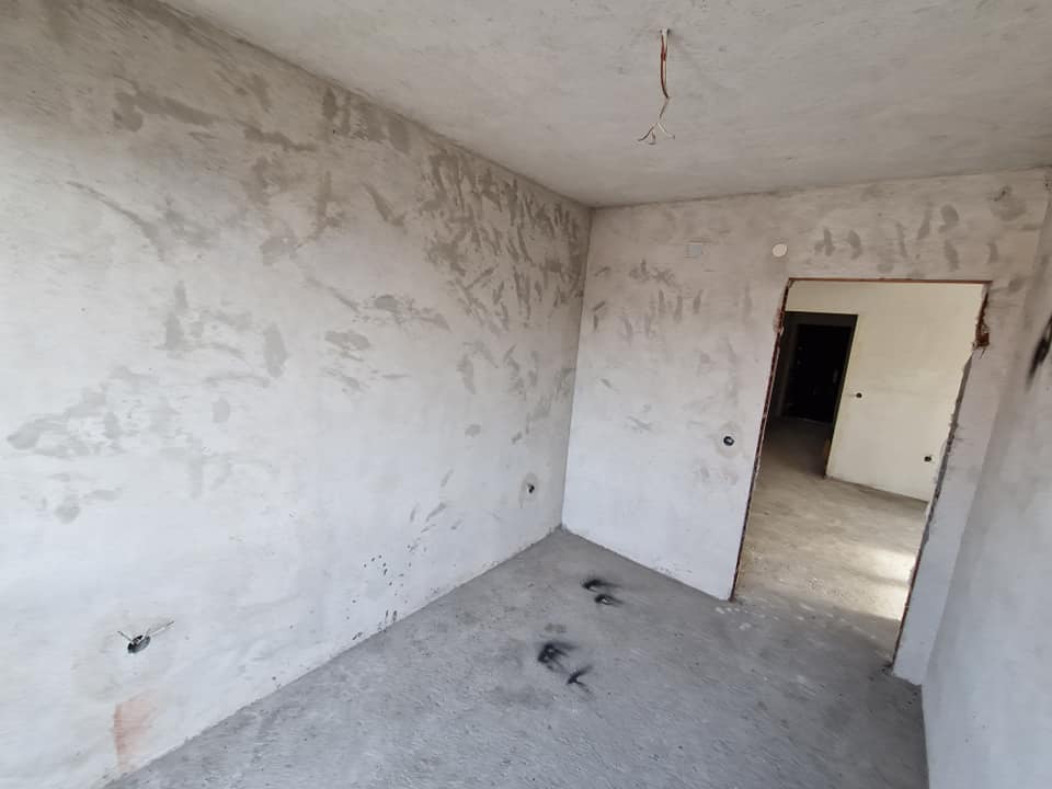 Разлог: Тристаен апартамент с пленителен изглед към Пирин планина