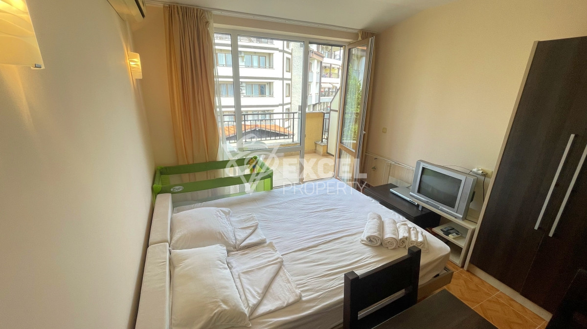 Обзаведено студио за продажба в Свети Влас, с частична гледка море