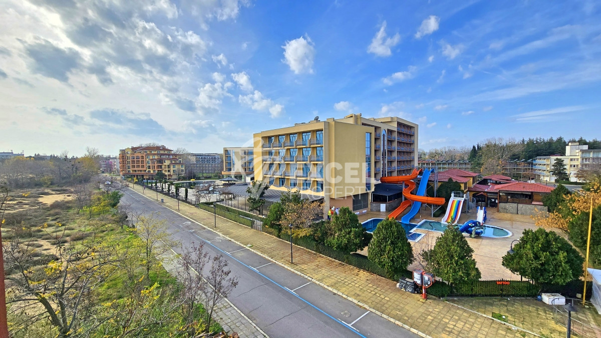 Двустаен апартамент на първа линия море в Слънчев Бряг – комплекс Дюн Резиденс