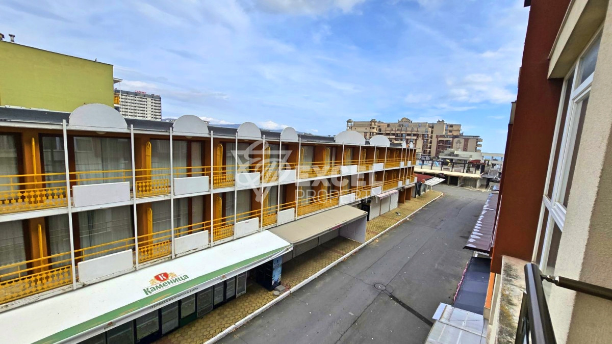 Тристаен апартамент на първа линия в Слънчев бряг – до дюните и морето