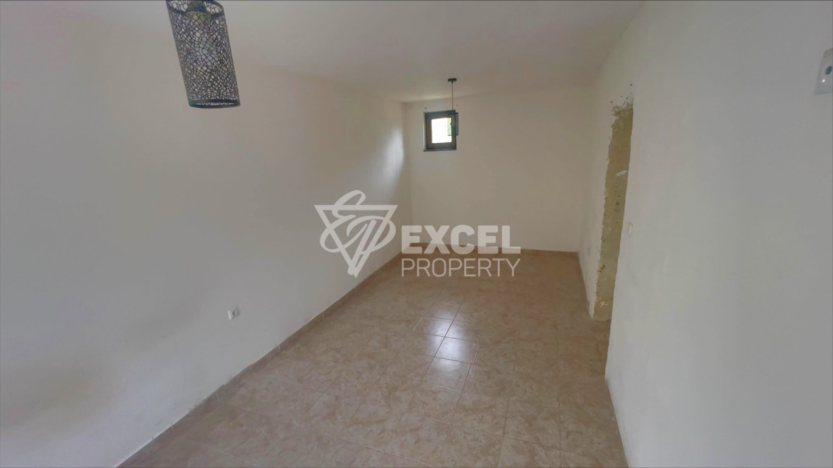 Едноетажна къща с две спални в Горица за продажба