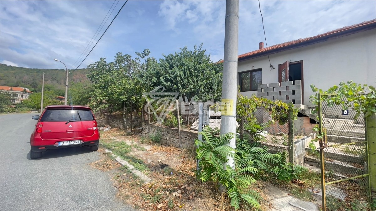 Едноетажна къща с две спални в Горица за продажба