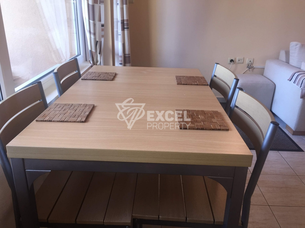 Обзаведен тристаен апартемнт в Слънчев бряг в комплекс Поло Резорт