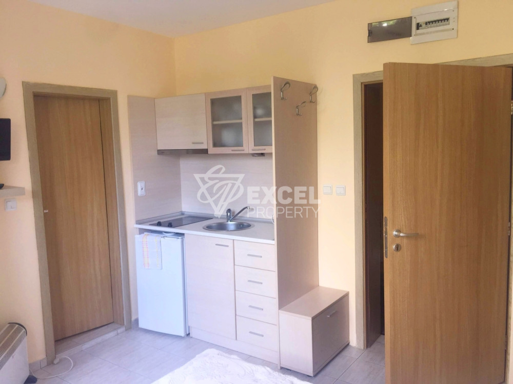 Обзаведен тристаен апартемнт в Слънчев бряг в комплекс Поло Резорт