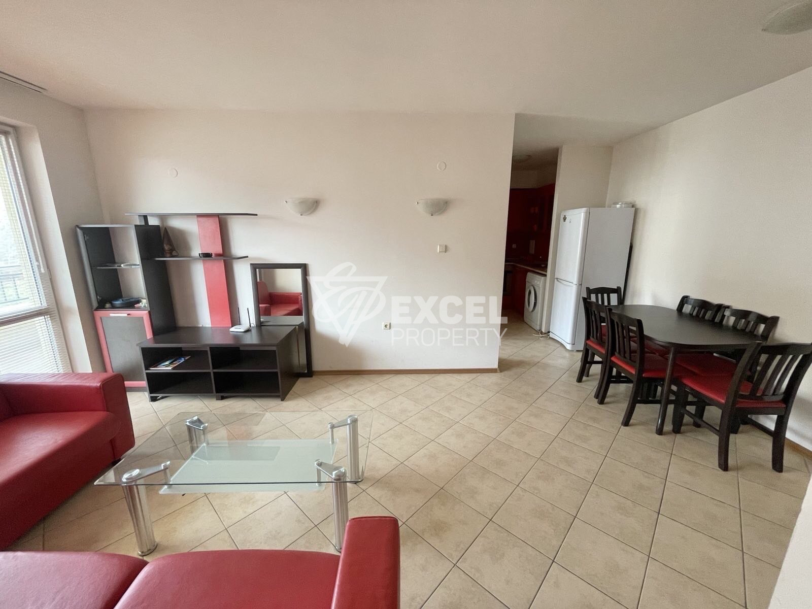 Обзаведен, тристаен апартамент в Слънчев Бряг в комплекс Съни Биич Хилс